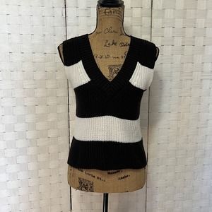 H&M Divided Sweater Vest V-Neck Striped Knit Sleeveless Top Black & White S